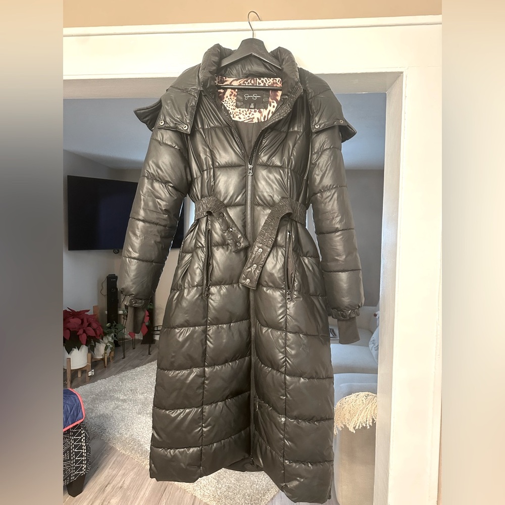 Jessica Simpson /// long  black winter coat 
 used very good condition
